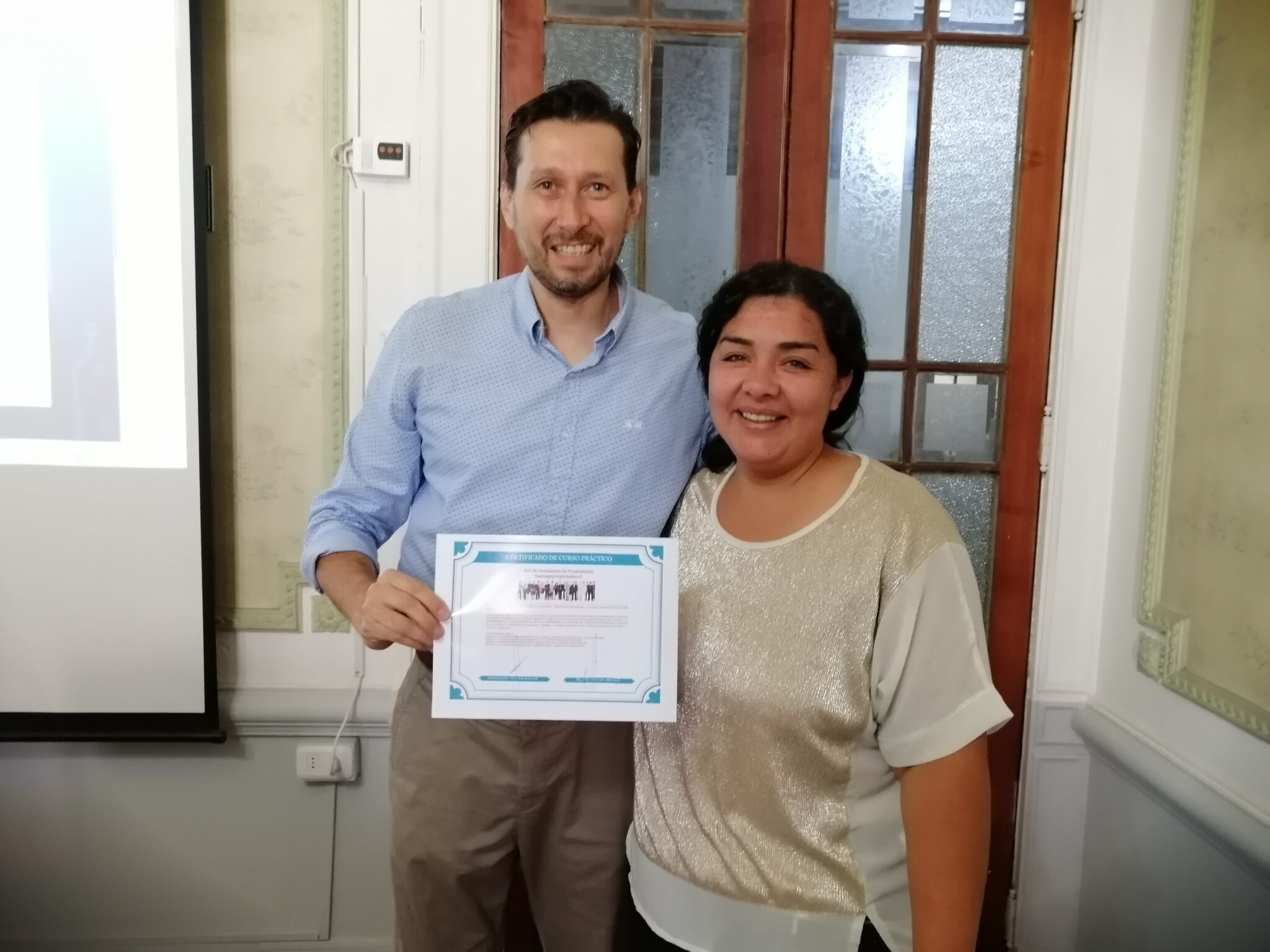 Certificado del curso de corredores de propiedades